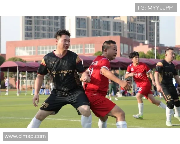 湘潭队足球奋勇拼搏展现湘楚精神点燃城市体育新风尚